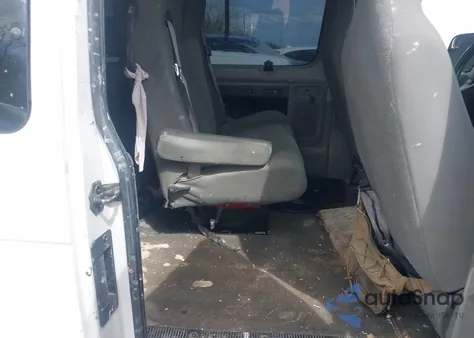 2010 Ford E-150 Xlt from USA, damaged, VIN 1FDNE1BW0ADA50367